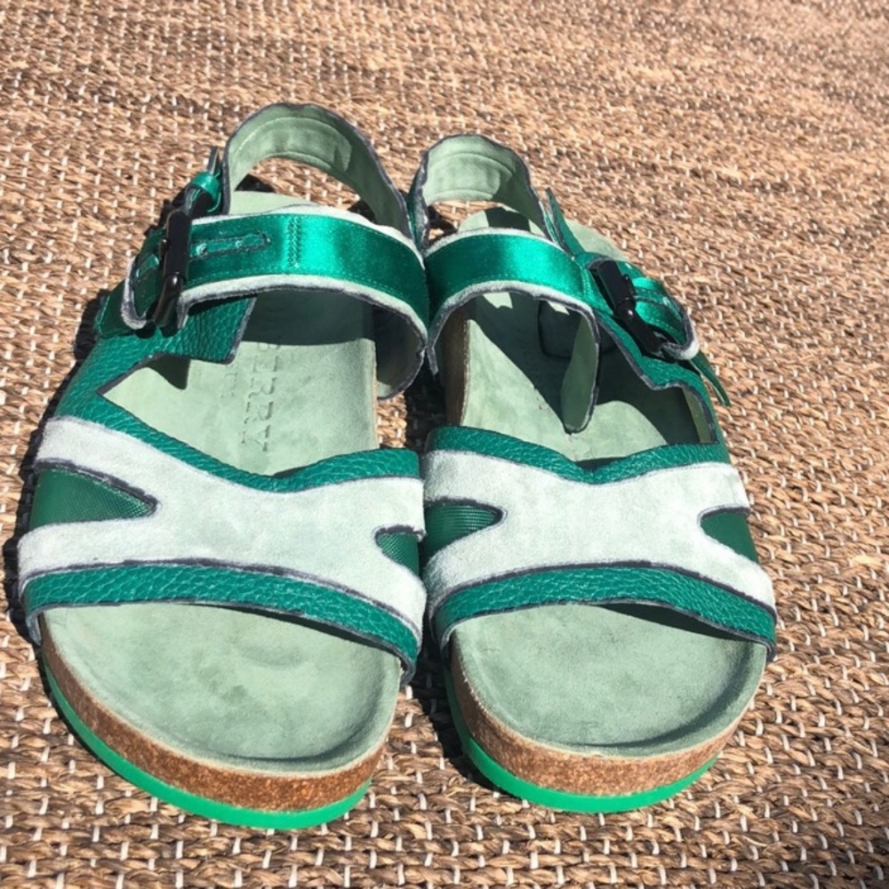 Burberry Prorsum Sandals!